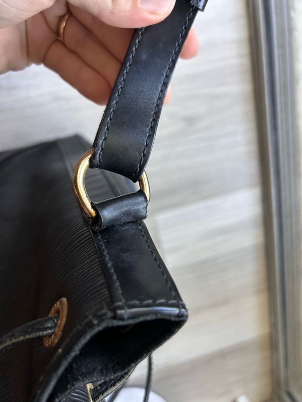 Louis Vuitton Black Epi Leather Drawstring Shoulder Bag - Picture 13 of 16
